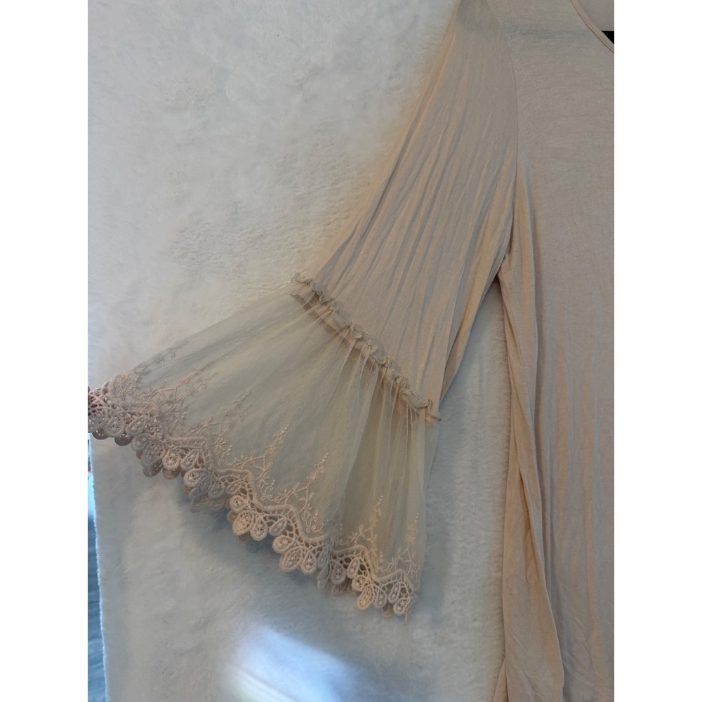 Origami by Vivien Beige Lace Bell Sleeve Top XL Boho Mesh Detail OLS-4480 - Picture 2 of 8